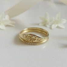 Floral signet ring, 14k gold floral wedding band