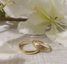 18k wedding band, 5mm gold wedding band