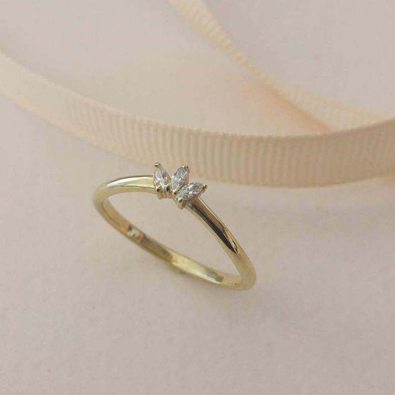Dainty crown ring, marquise diamond ring , Delicate diamond wedding band for women, thin gold stacking ring