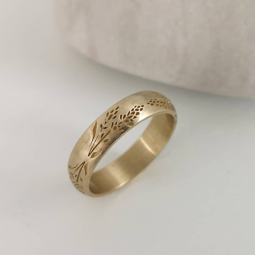 lavender flower ring Lavender wedding band, 14k gold lavender stalk ring for women, engraved flower ring