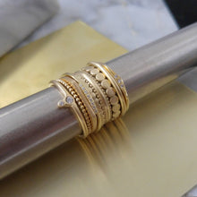 Delicate gold wedding Ring, unique gold wedding band, 14k gold wedding ring, Yellow gold wedding band for women, gold filigree wedding ring