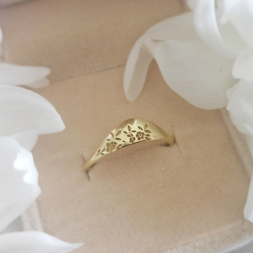 Flora wedding ring