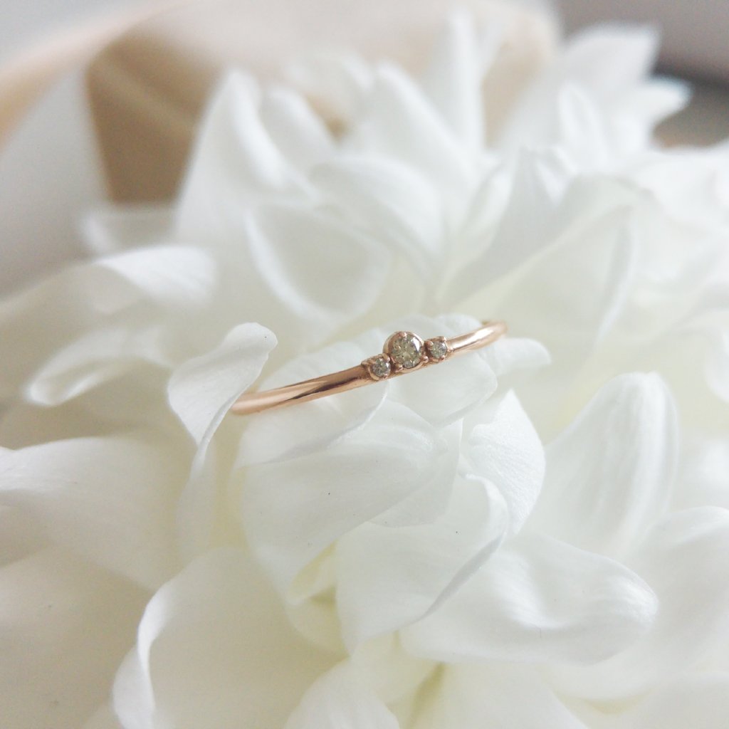 Dainty crown ring
