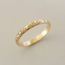 18k Thin floral wedding band, Flower wedding band, vintage style floral ring for women , personalized Valentine's day gift