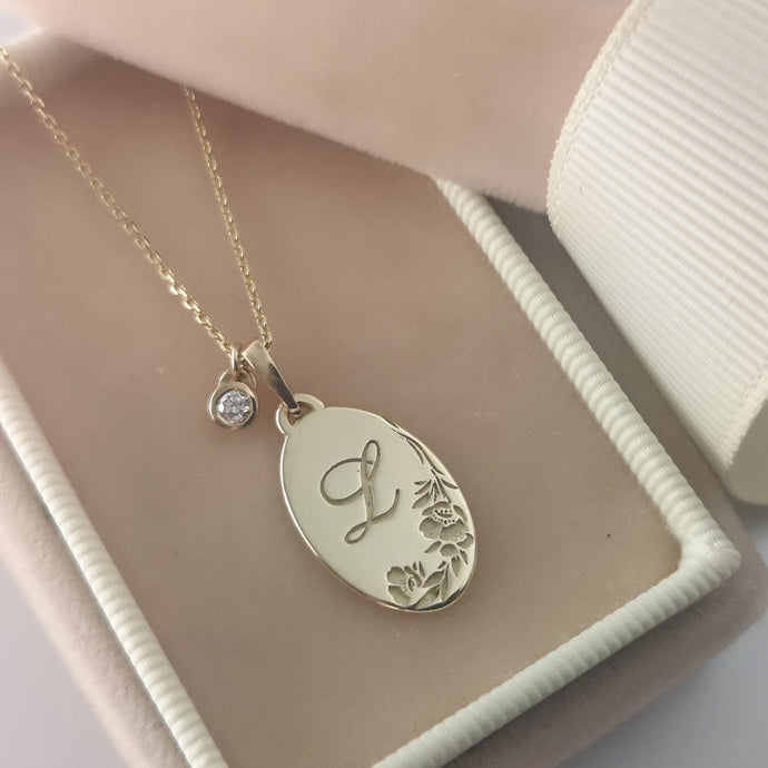 Monogram flower necklace, vintage style oval pendant, personalized pendant, birthstone charm necklace, personalized Valentine's day gift