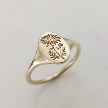 Daisy signet ring, 14k gold oval flower signet