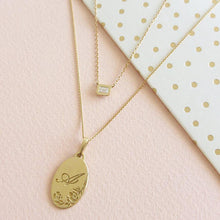 Vintage style personalized flower necklace