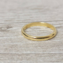 Gold wedding band, classic gold wedding band, unisex wedding ring, 14k Wedding band for men, Gold wedding ring for women
