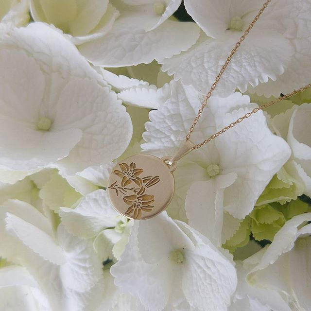 lily flower jewellery Lily flower necklace, 14k gold unique personalized pendant, engraved f – Lily & Dahlia