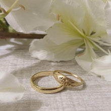 Flower signet ring, 14k gold floral wedding band