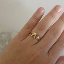 Rose gold stacking ring set, flower ring, delicate bridal ring set, Unique wedding ring, 14k gold wedding band, flower wedding band