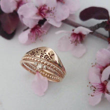 Rose gold stacking ring set, flower ring, delicate bridal ring set, Unique wedding ring, 14k gold wedding band, flower wedding band