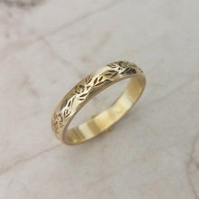 Flower wedding band, vintage style floral ring for women
