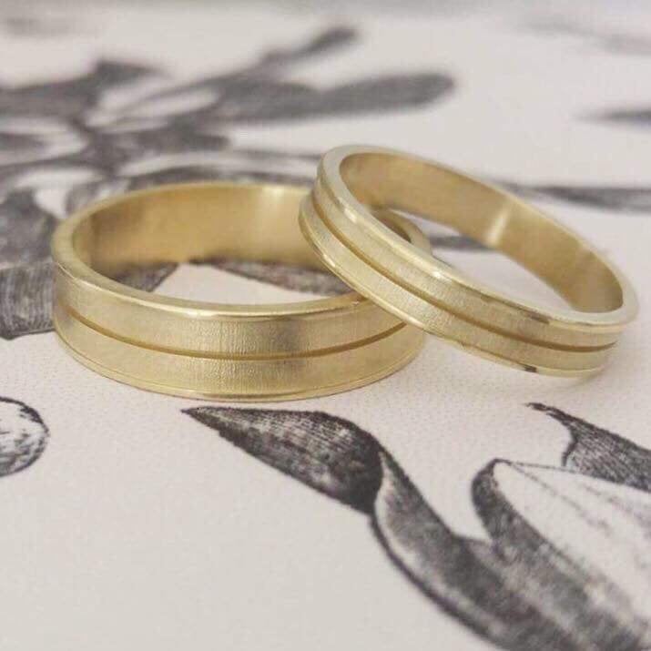 His Hers Wedding Ring Sets