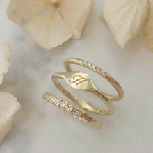 Monogram ring, gold signet ring , engraved Signet Ring, dainty initial ring , personalized Valentine's day gift