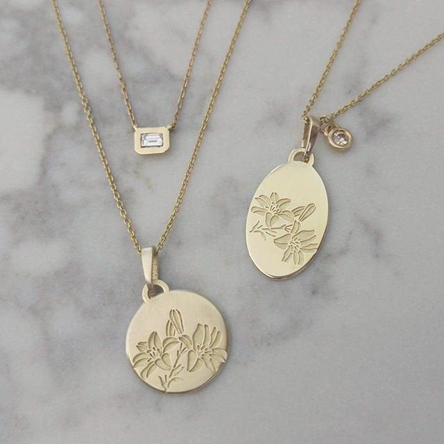 gold lily flower necklace Lily flower necklace, 14k gold unique personalized pendant, engraved flower necklace , personalized Valentine's day gift