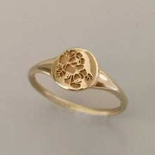 Gold signet ring, Flower signet ring, 14k gold rose signet ring , personalized Valentine's day gift