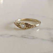 Copy of Gold flower signet ring, vintage style floral crown ring for women, Unique Gold wedding ring, 14k gold wedding band, flower wedding band