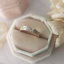 Floral wedding band, 14k gold vintage style flower band