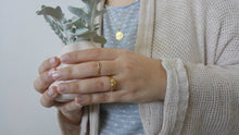 Gold flower pendant, floral necklace, 14K gold necklace for women, vintage style flowers necklace, flowers pendant, unique flower pendant